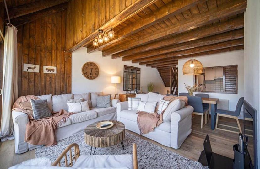 Casa Catania-Acogedora Casa Con Impresionantes Vistas-Fibra Optica Villa Salardú Dış mekan fotoğraf