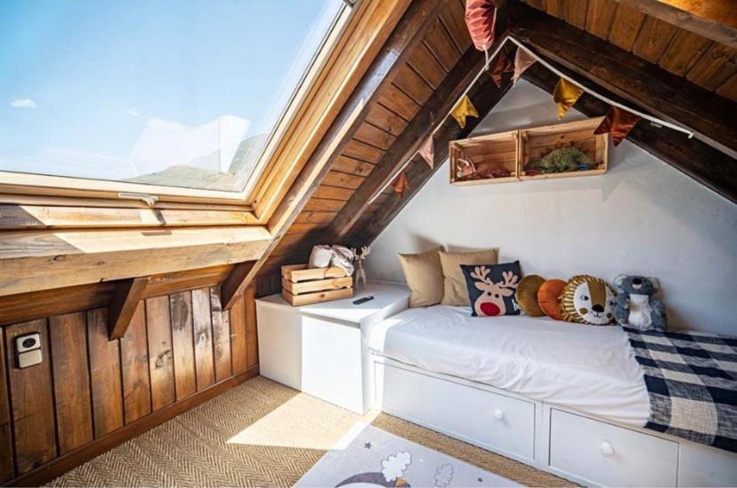 Casa Catania-Acogedora Casa Con Impresionantes Vistas-Fibra Optica Villa Salardú Dış mekan fotoğraf