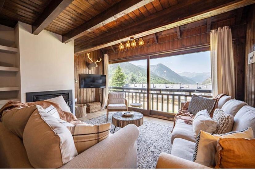 Casa Catania-Acogedora Casa Con Impresionantes Vistas-Fibra Optica Villa Salardú Dış mekan fotoğraf