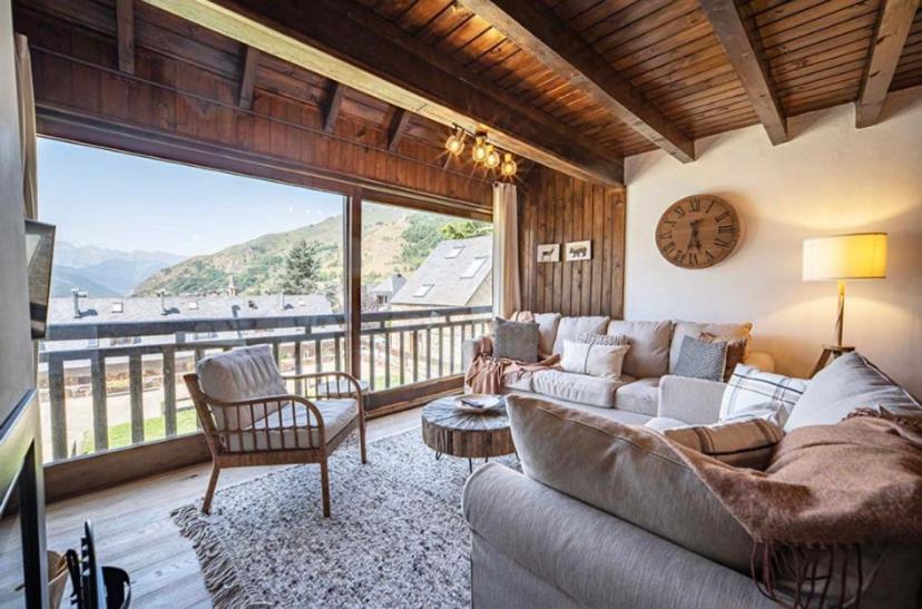 Casa Catania-Acogedora Casa Con Impresionantes Vistas-Fibra Optica Villa Salardú Dış mekan fotoğraf